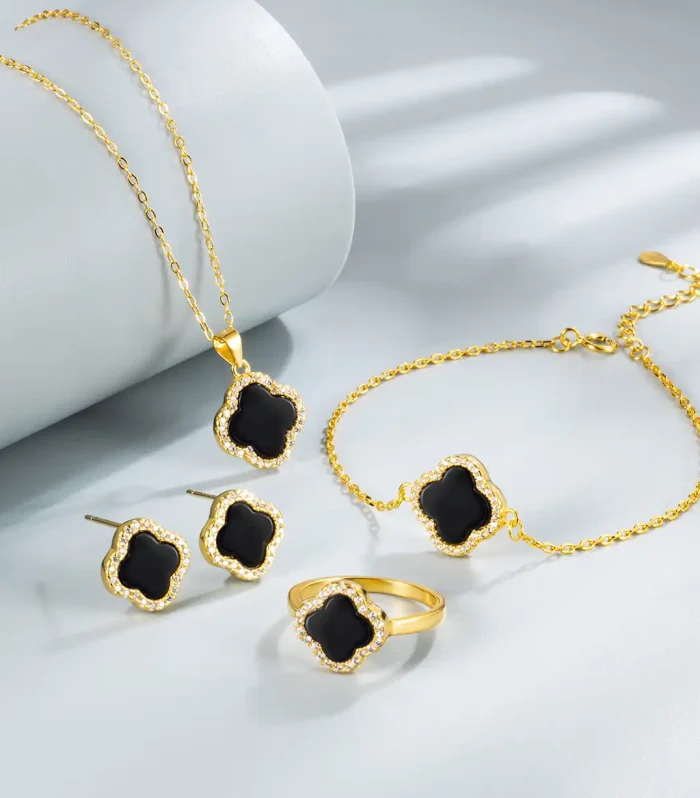 Four-Leaf Clover Jewellery Set – Pendant Necklace, Stud Earrings, Bracelet & Adjustable Ring